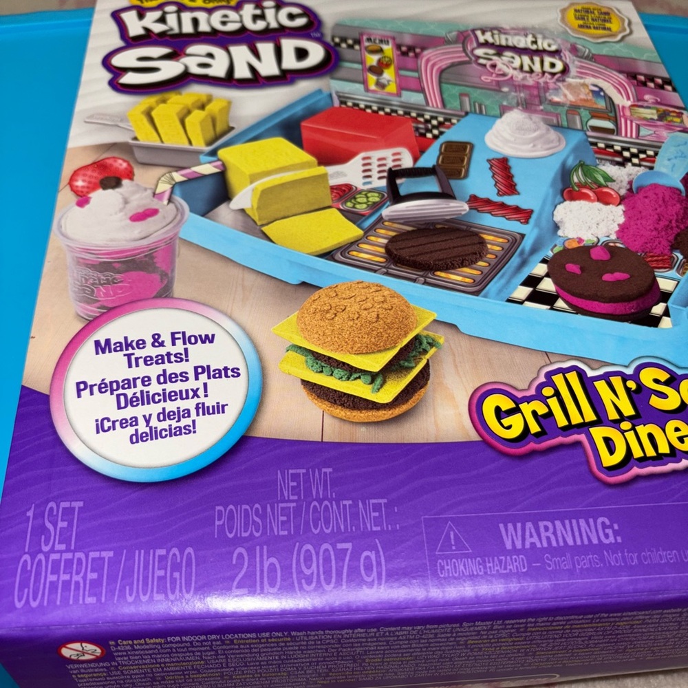 NIB Kinetic Sand Grill N' Scoop Diner Playset - Blue and Purple - Picture 2 of 8